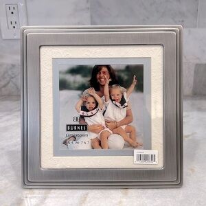 BURNES Square Silver Picture Frame 5”x5” or 7”x7”